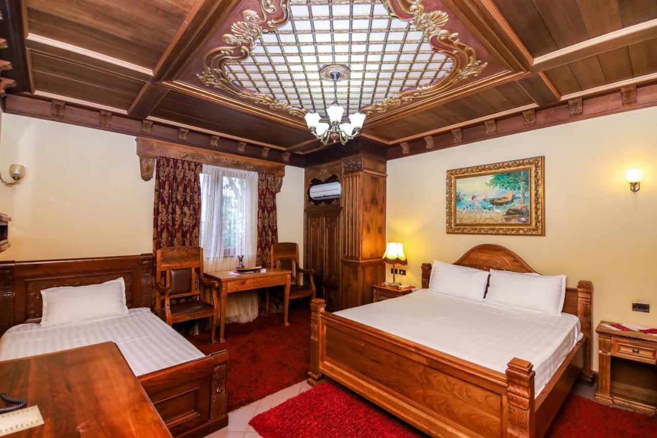 Brilant Antik Center Hotel Tiranë Ngoại thất bức ảnh